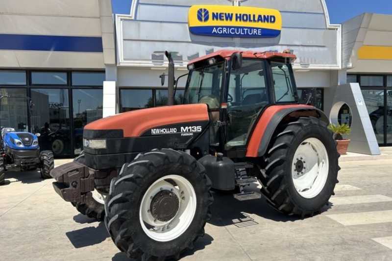 OmecoHub - Immagine NEW HOLLAND M135